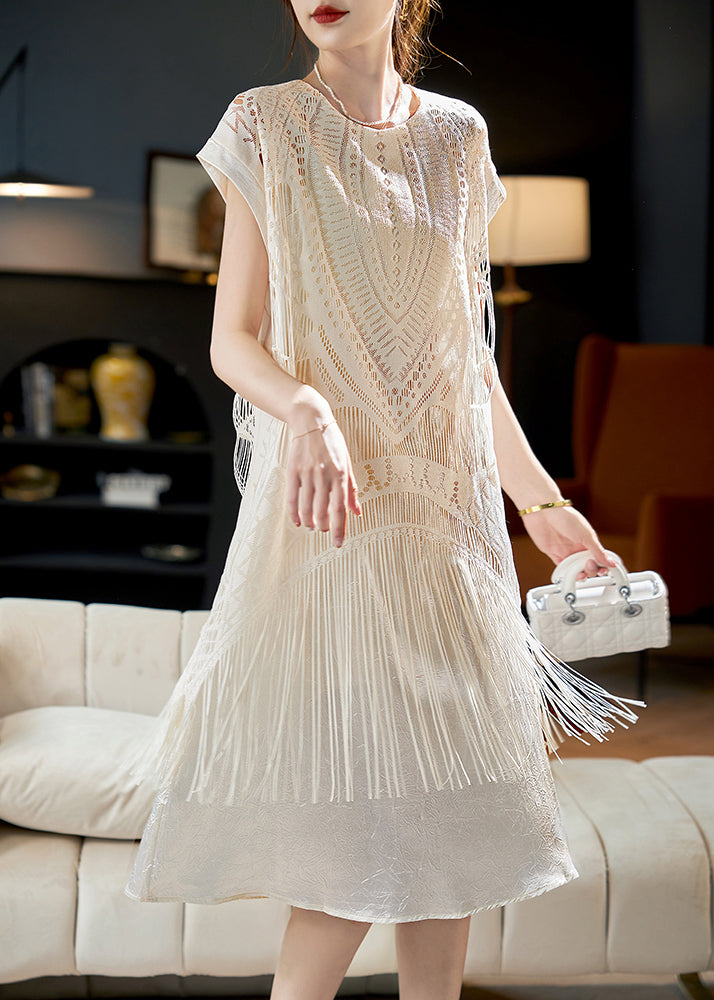 Beautifully Finished Dress in a Timeless Design