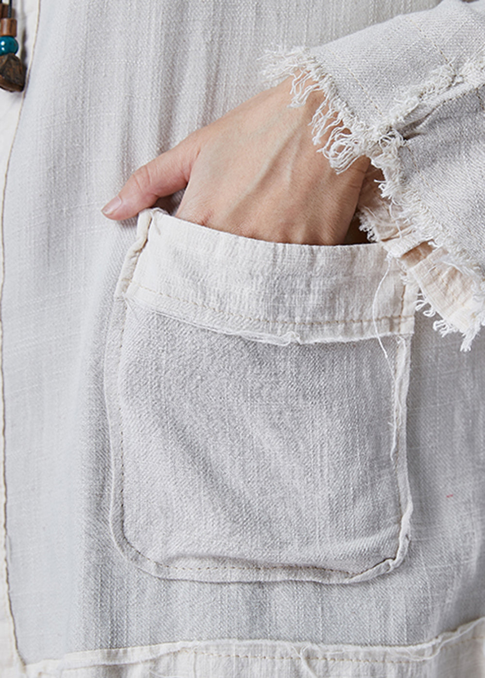 Effortlessly Elegant Jacket with a Timeless Design