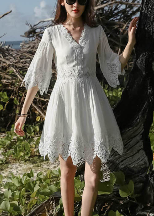 Classic Vintage Dress with a Flattering Fit