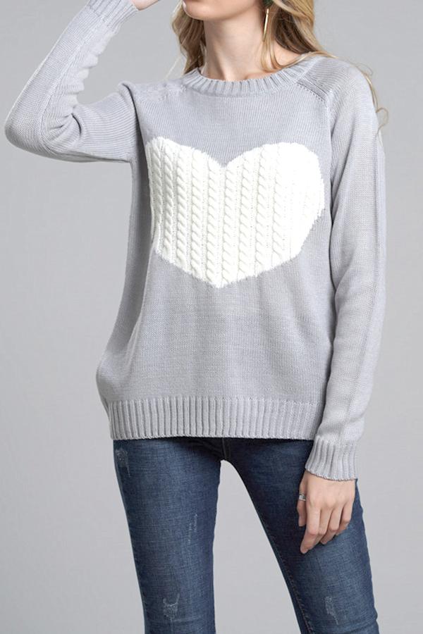 Effortlessly Elegant Sweater with a Timeless Design