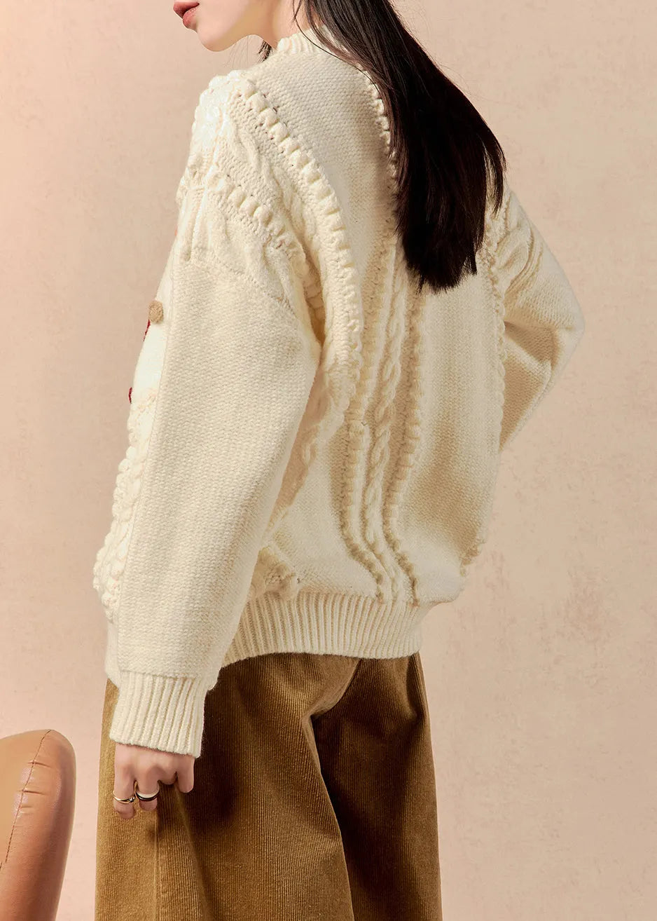 Classic Vintage Sweater with a Flattering Fit