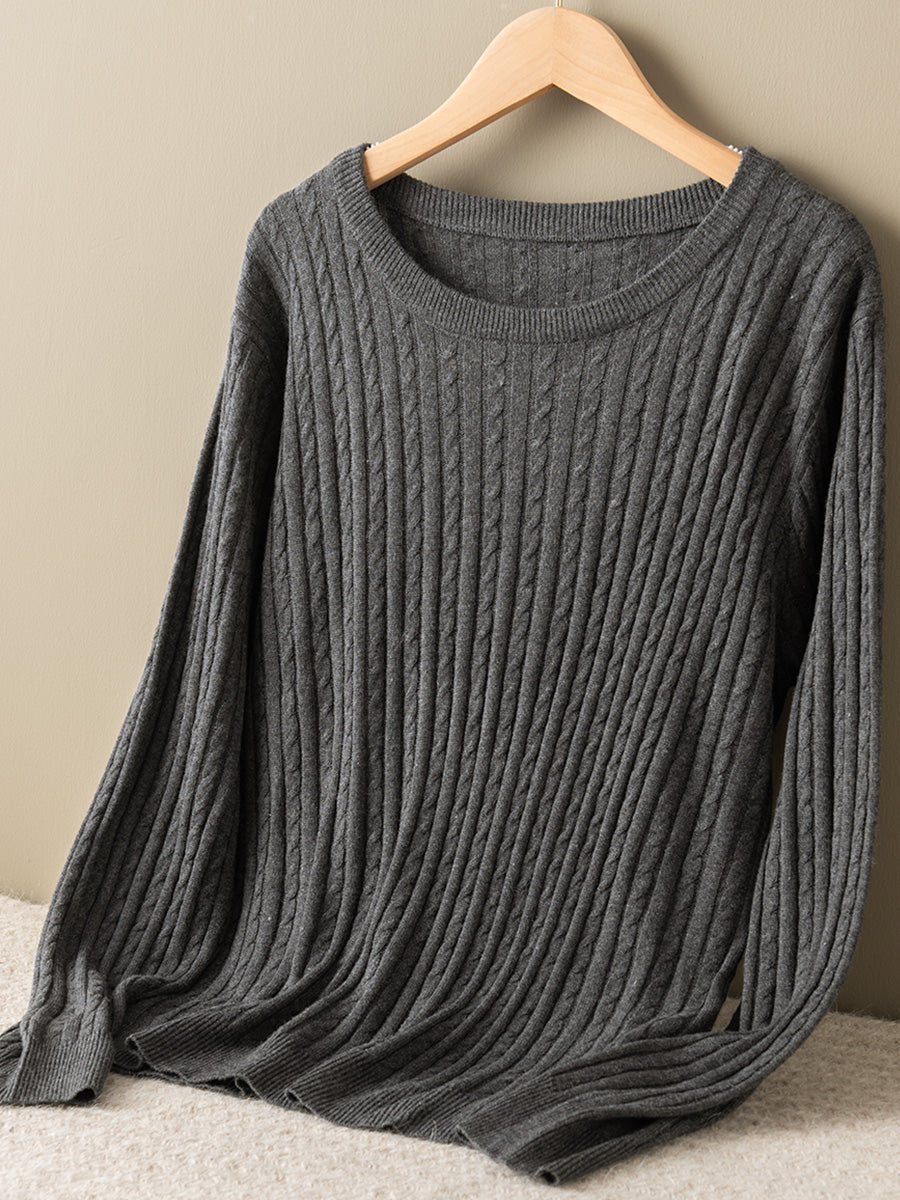 Classic Vintage Sweater with a Flattering Fit