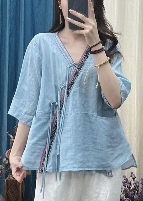 Classic Vintage Shirt with a Flattering Fit