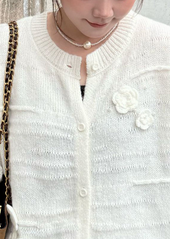 Gracefully Styled Coat for Any Occasion