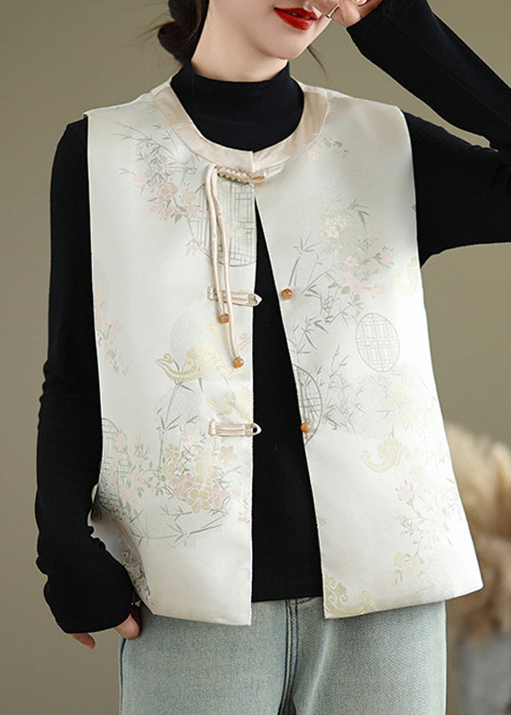 Elegantly Styled Coat for Everyday Wear