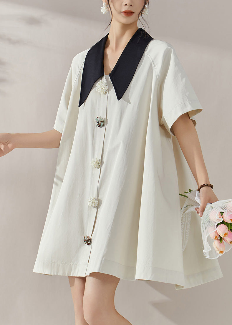 Effortlessly Elegant Dress with a Timeless Design