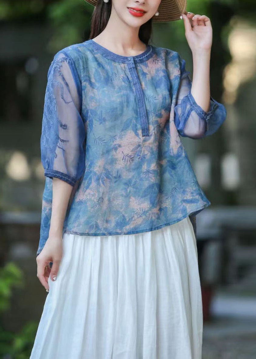 Beautifully Finished Top in a Timeless Design