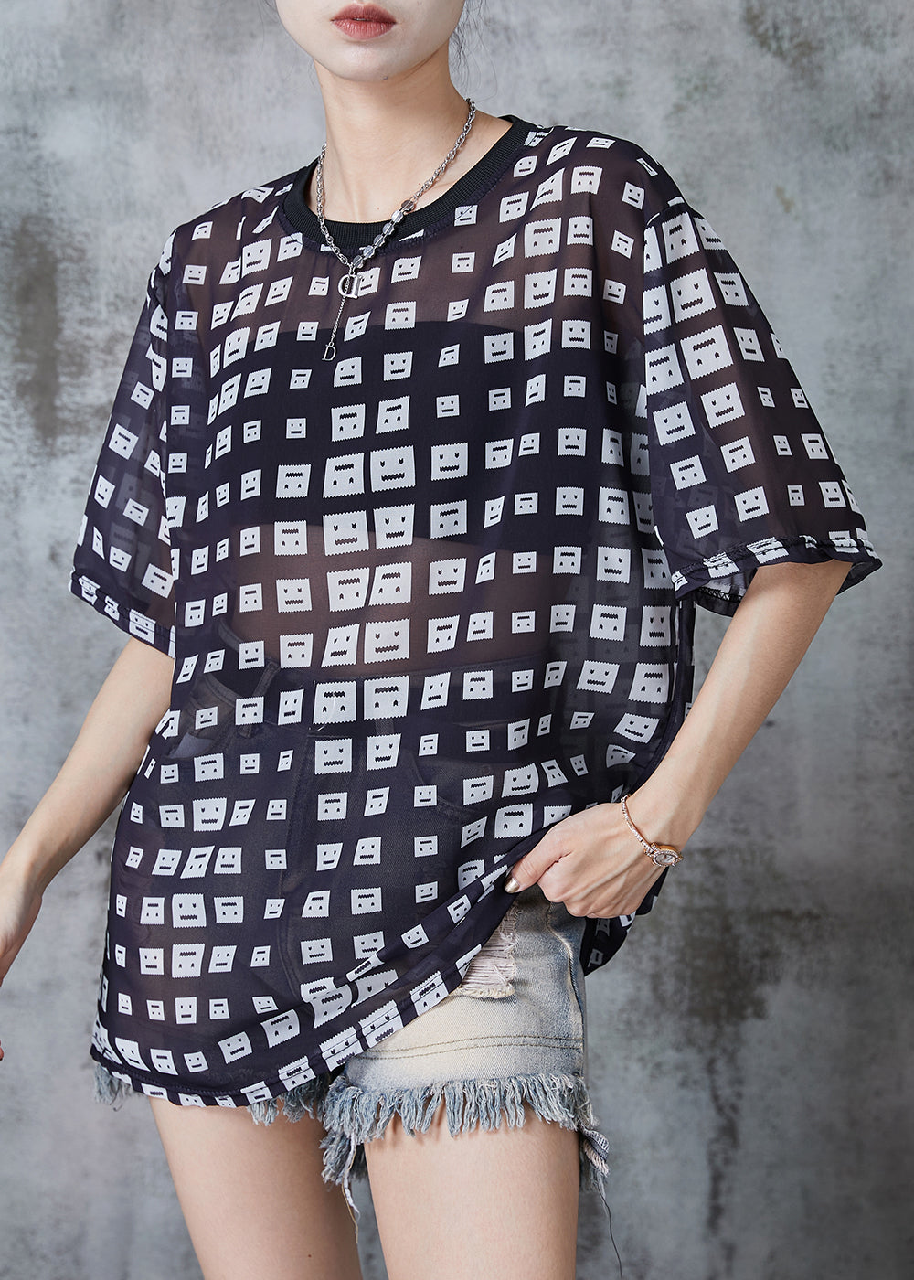 Polished Top with an Effortless Classic Look