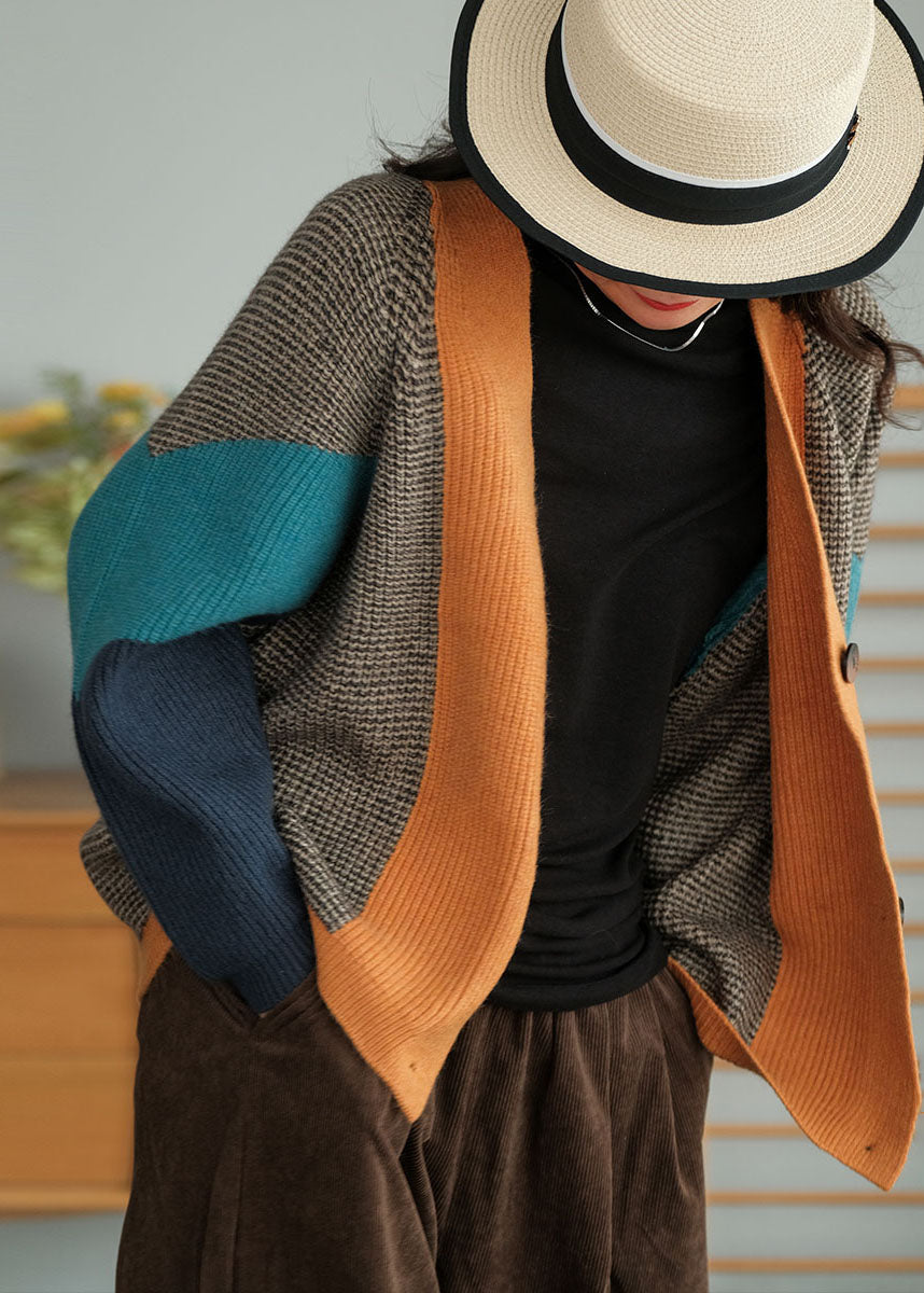 Well Tailored Cardigan with a Graceful Silhouette