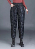 Effortlessly Elegant Pants with a Timeless Design