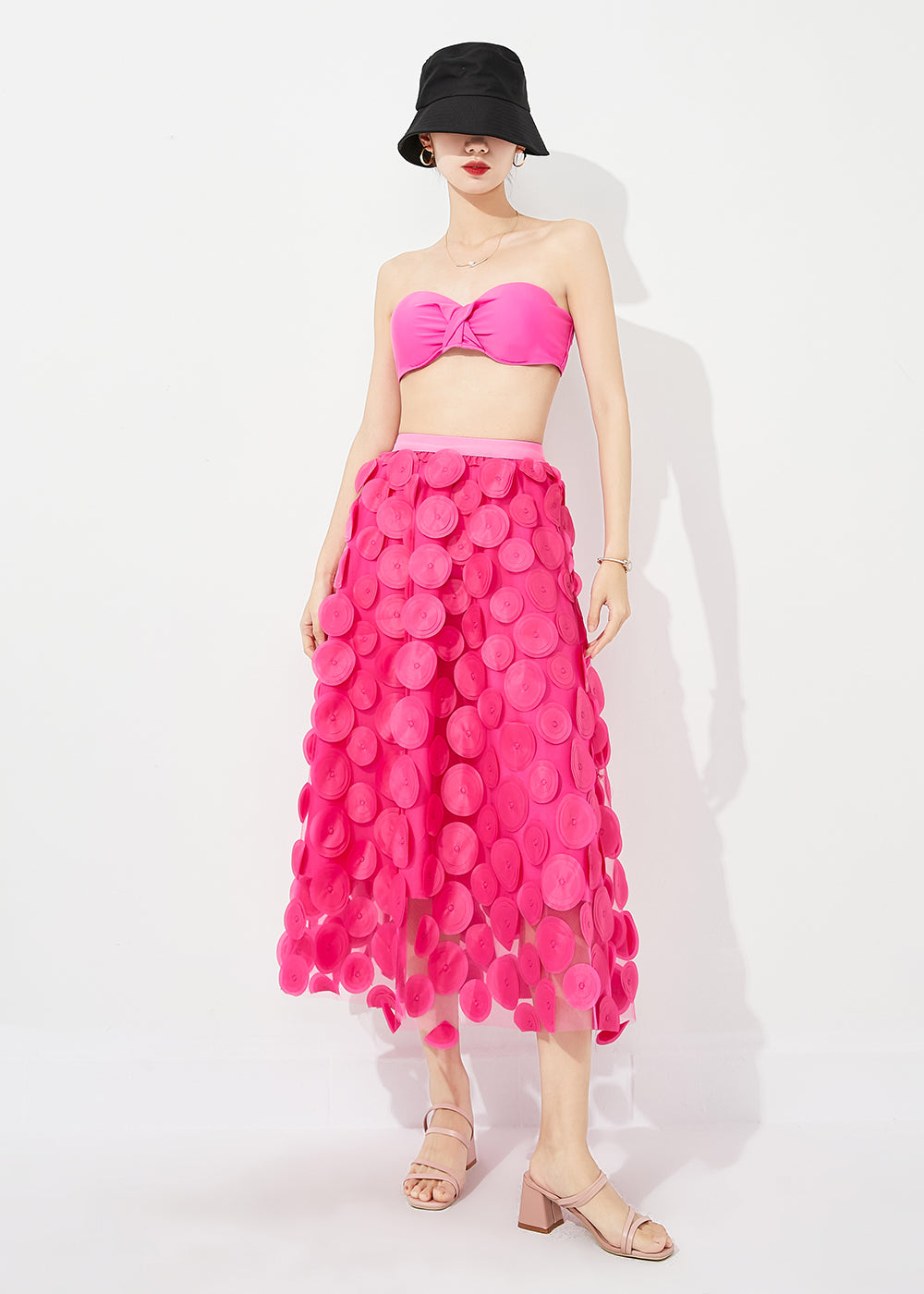 Beautifully Finished Garment in a Timeless Design