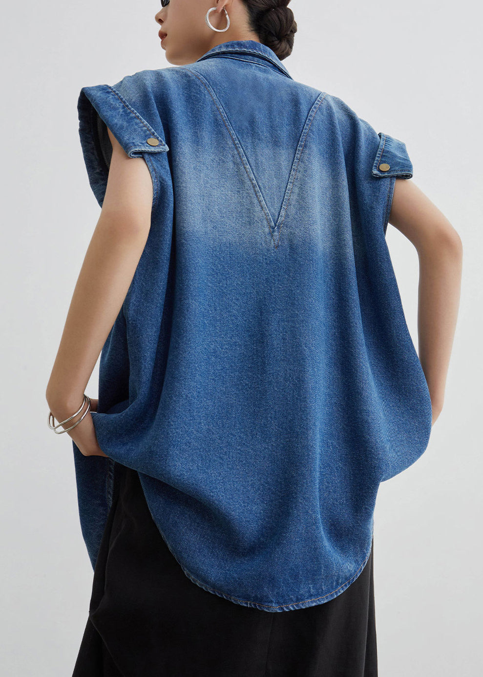 Gracefully Styled Coat for Any Occasion