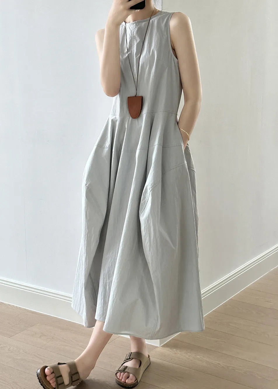 Sophisticated Dress with a Clean Classic Look