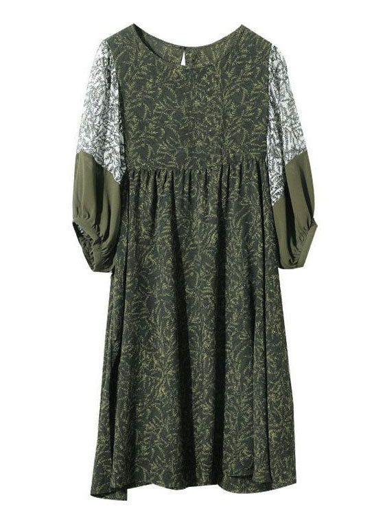 Beautifully Crafted Dress in a Classic Style
