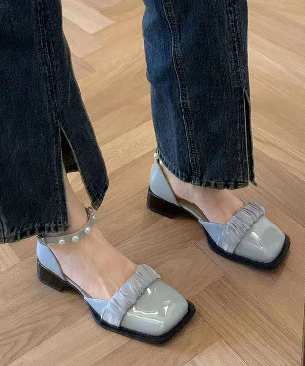Graceful Orthopedic Sandals for Modern Look
