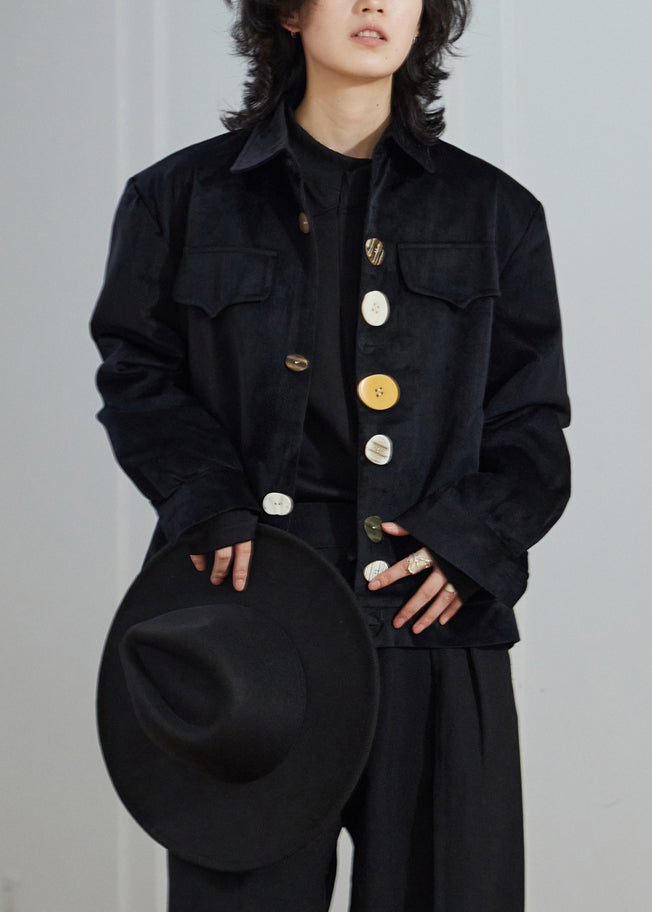 Well Tailored Jacket with a Graceful Silhouette