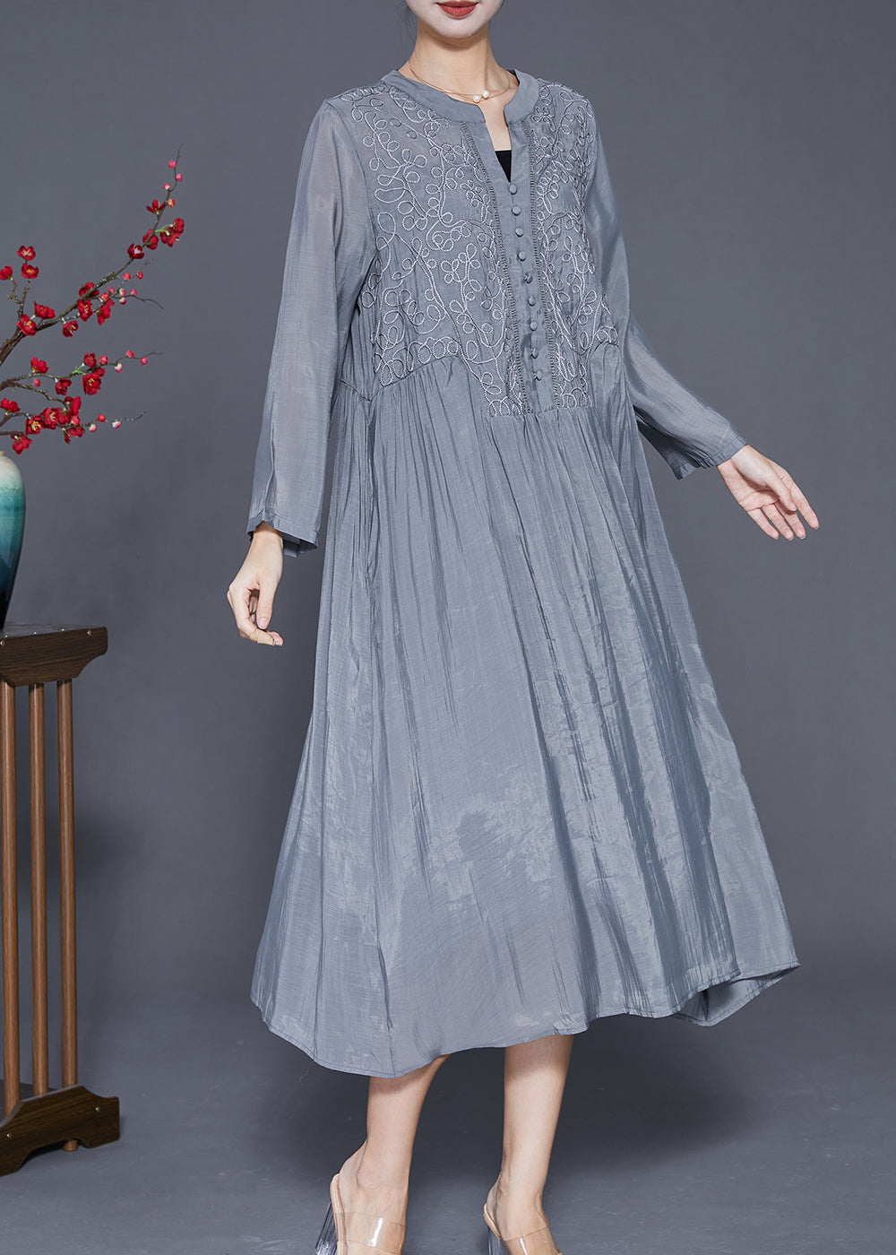 Sophisticated Dress with a Clean Classic Look
