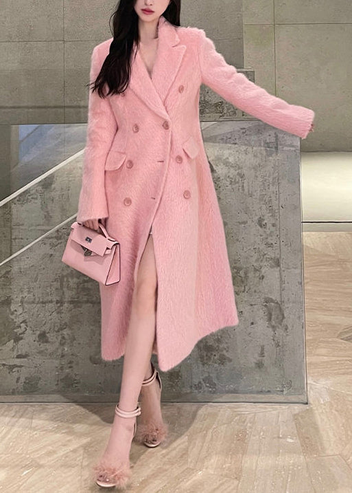 Beautifully Crafted Coat in a Classic Style