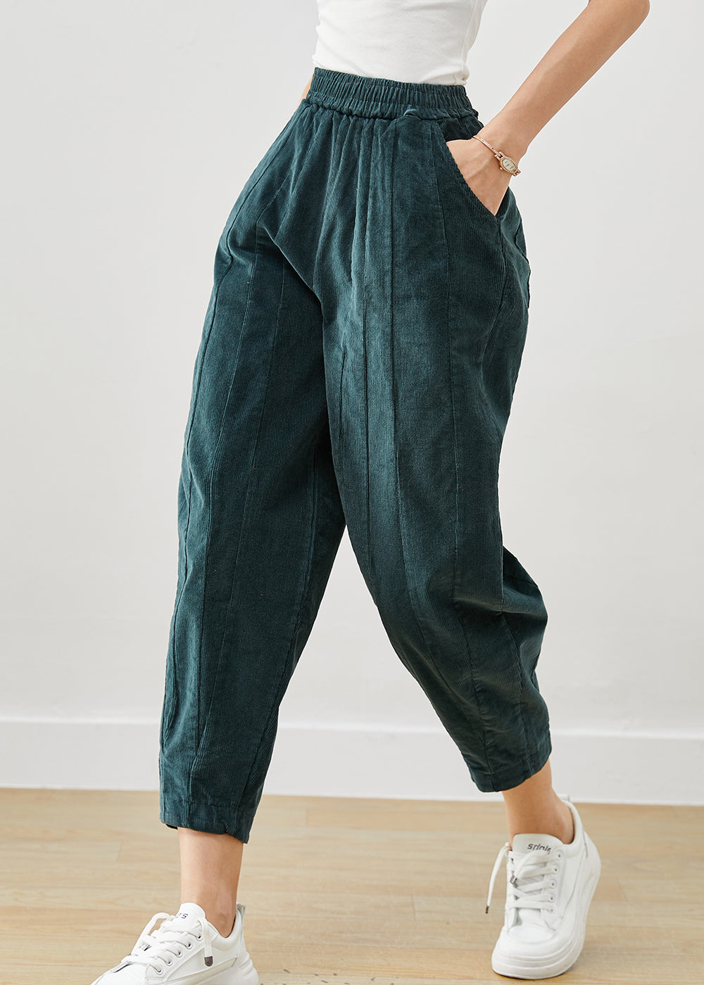 Classic Vintage Pants with a Flattering Fit