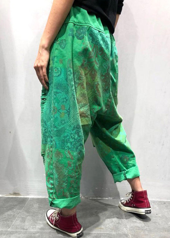 Effortlessly Elegant Pants with a Timeless Design