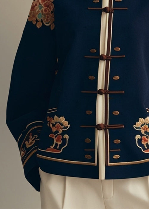 Effortlessly Elegant Coat with a Timeless Design