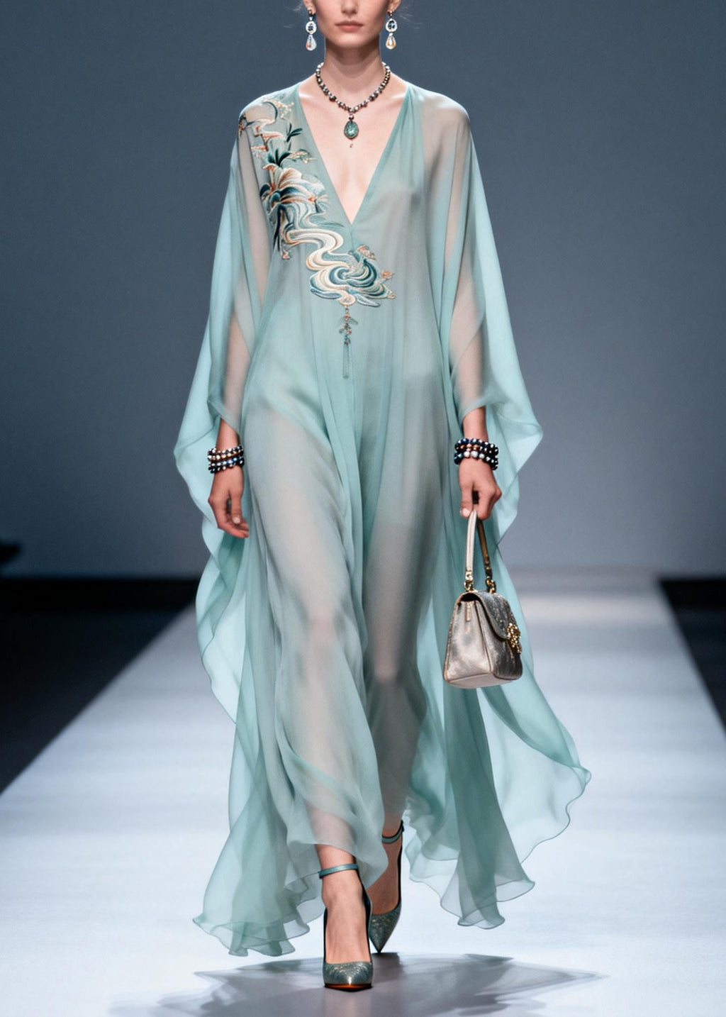 Gracefully Styled Dress for Any Occasion