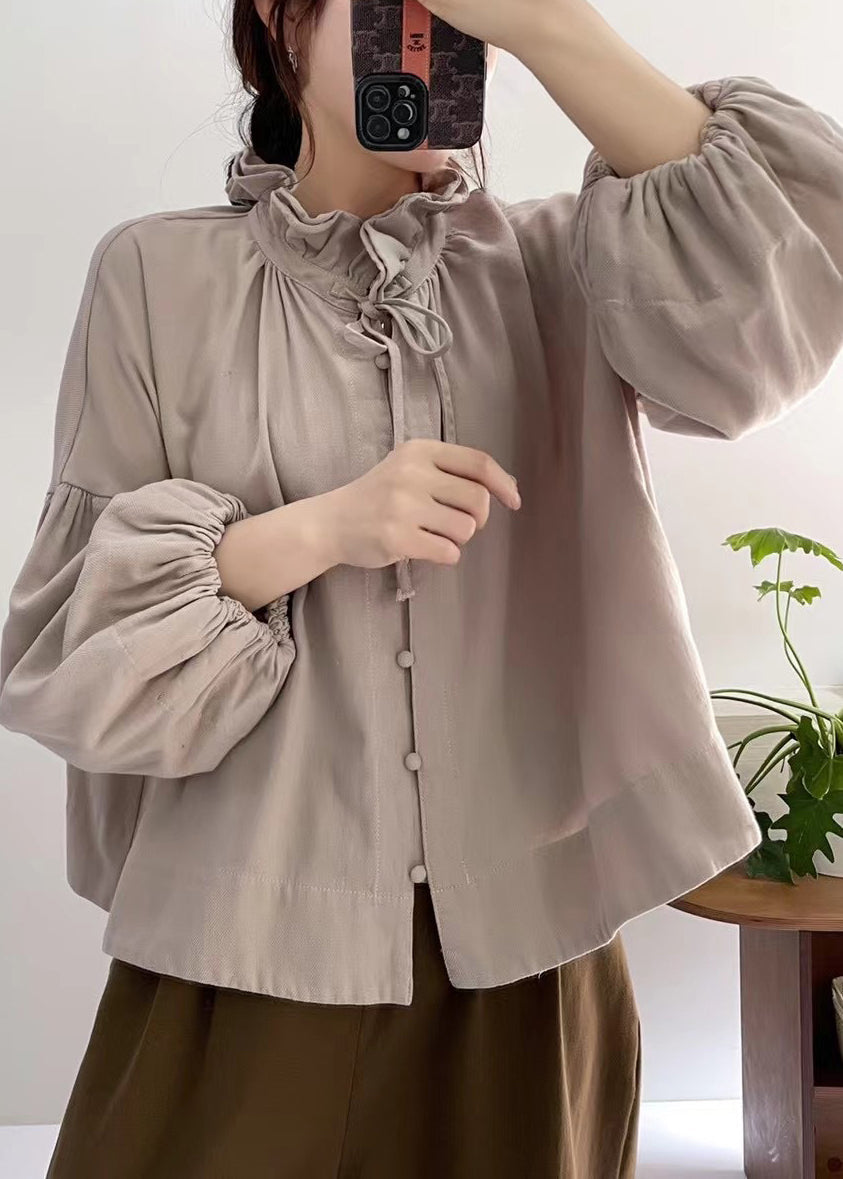 Sophisticated Blouse with a Clean Classic Look