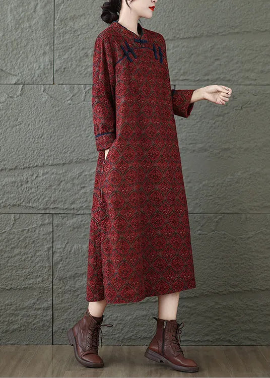 Classic Vintage Dress with a Flattering Fit
