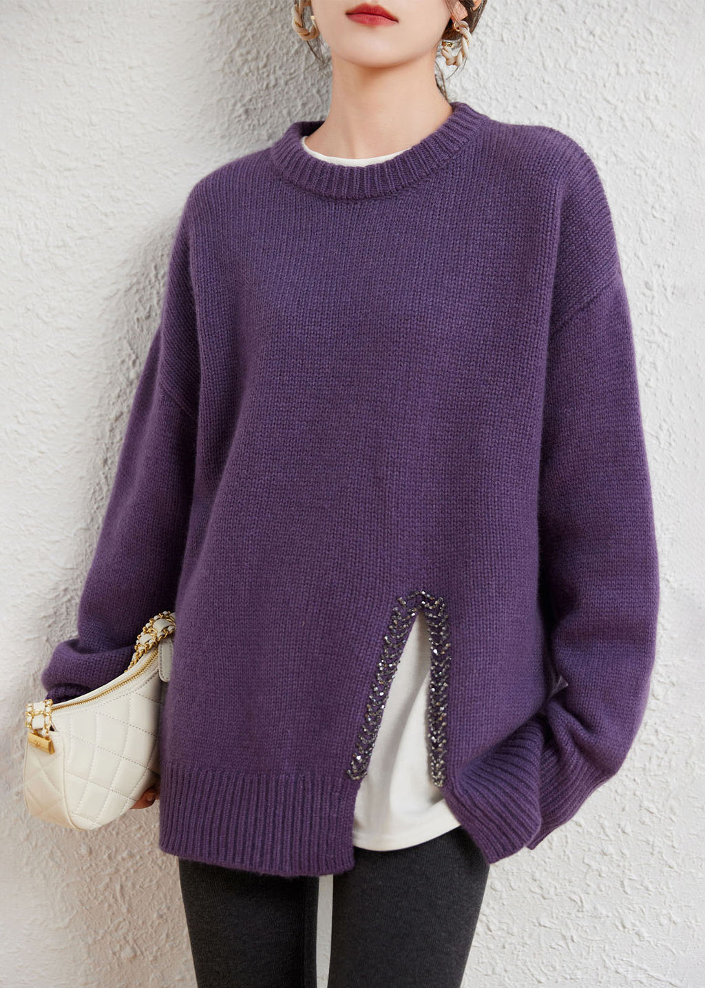 Effortlessly Elegant Sweater with a Timeless Design