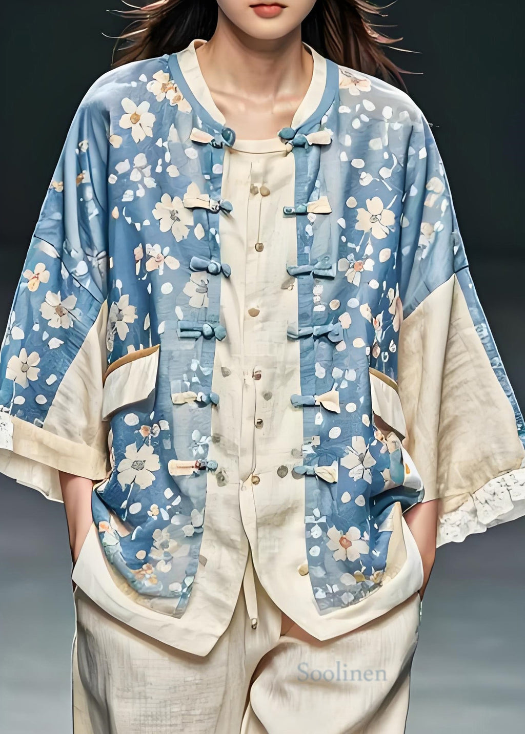 Effortlessly Elegant Coat with a Timeless Design