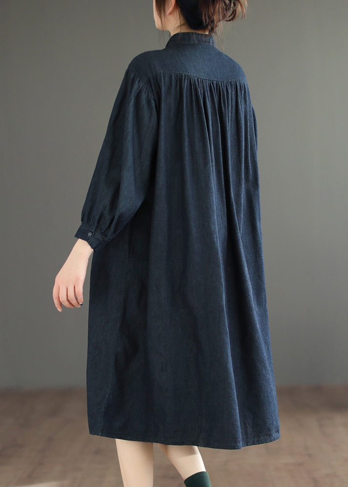 Classic Vintage Blouse with a Flattering Fit