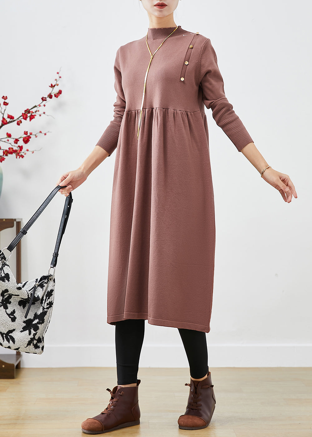 Beautifully Crafted Dress in a Classic Style
