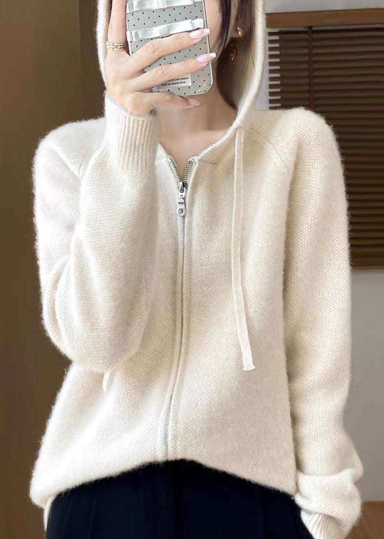 Elegantly Styled Coat for Everyday Wear