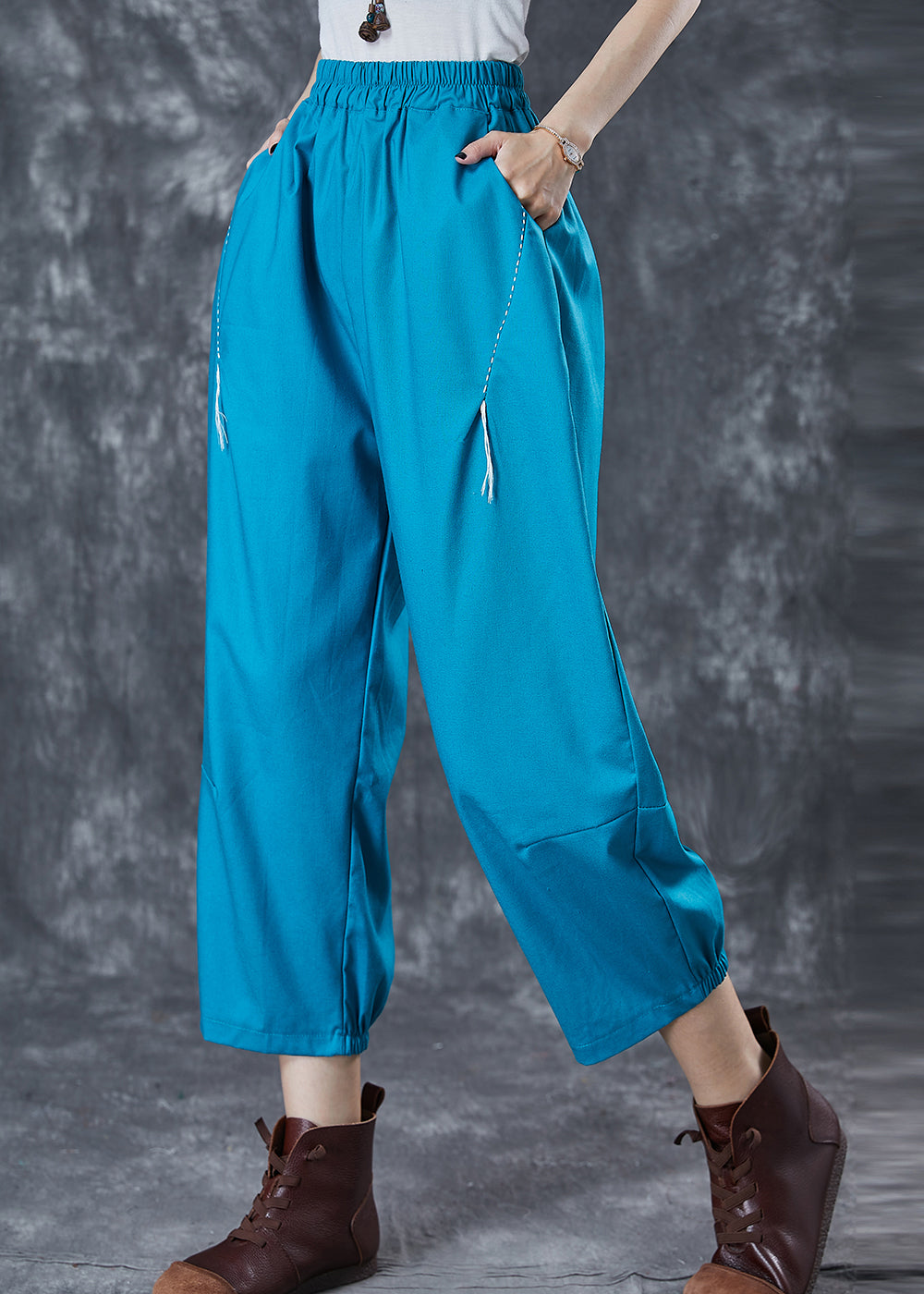 Well Tailored Pants with a Graceful Silhouette