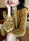 Classic Vintage Shirt with a Flattering Fit