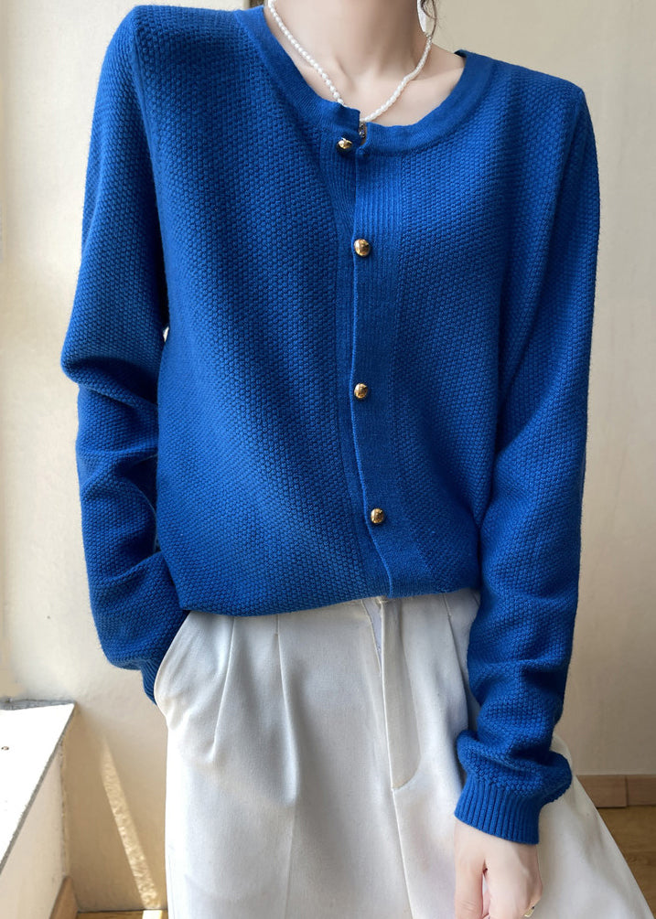 Elegantly Styled Coat for Everyday Wear