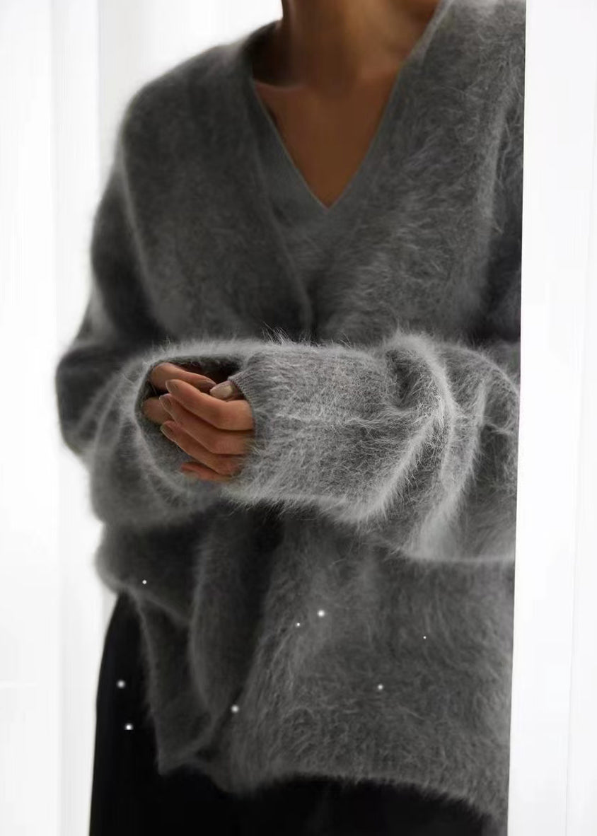 Effortlessly Elegant Cardigan with a Timeless Design