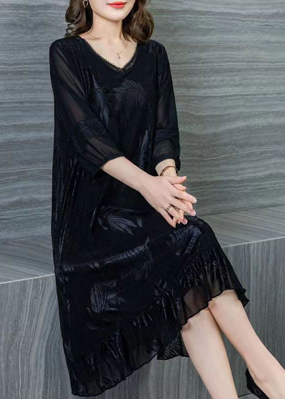 Well Tailored Dress with a Graceful Silhouette