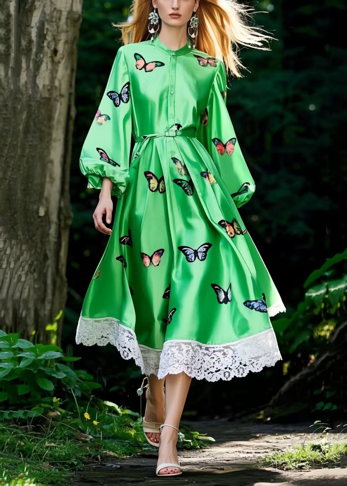 Well Tailored Dress with a Graceful Silhouette