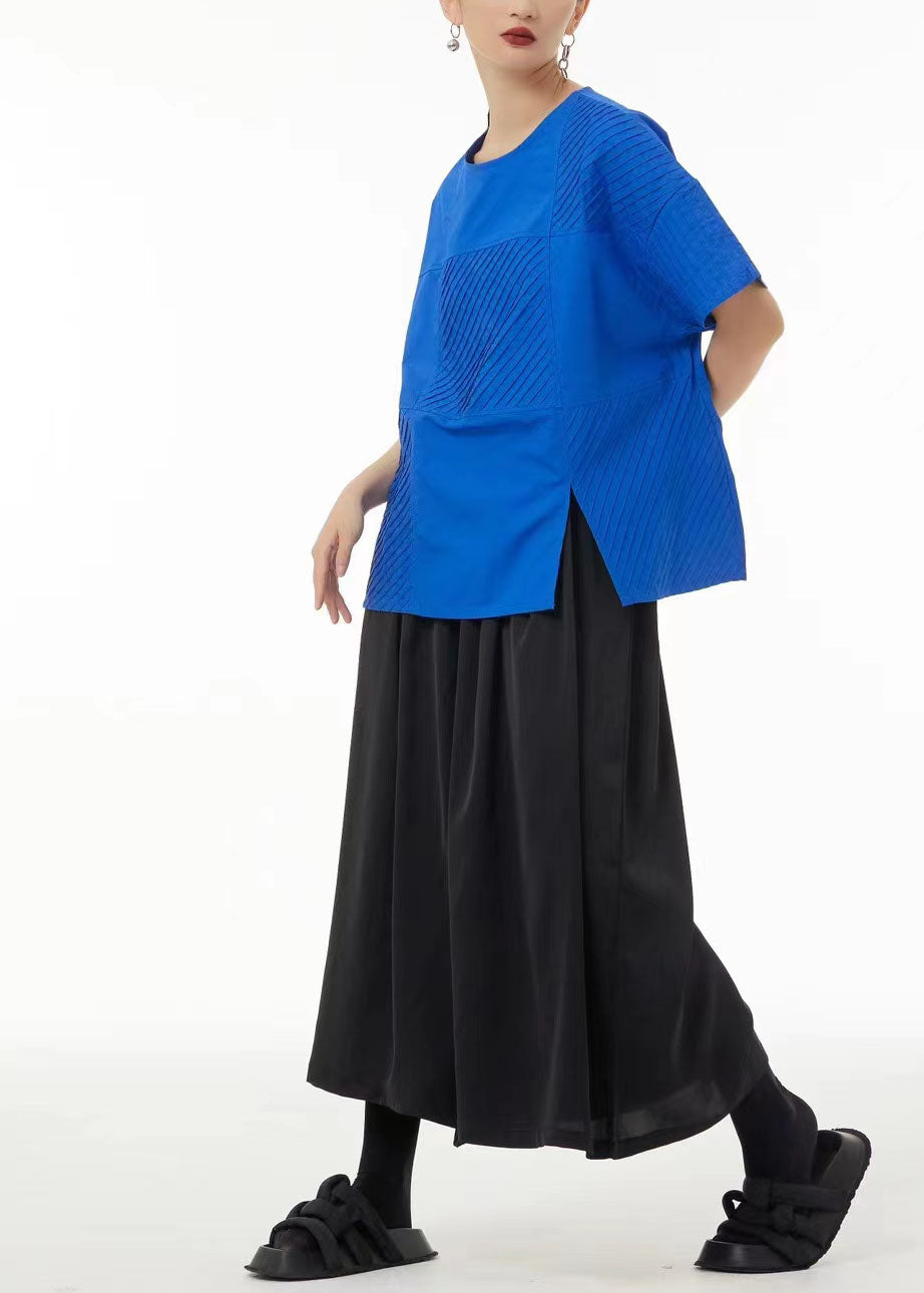 Well Tailored Top with a Graceful Silhouette