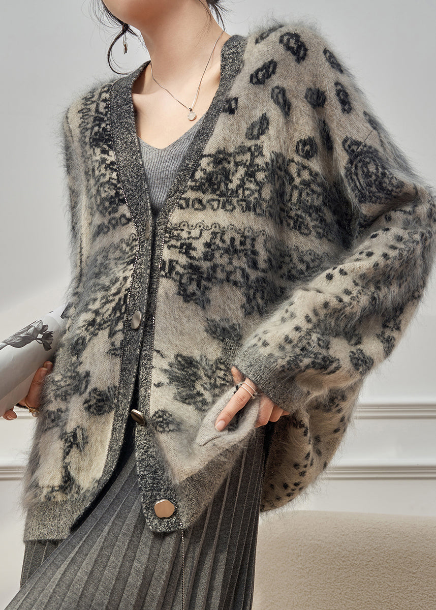 Beautifully Crafted Cardigan in a Classic Style