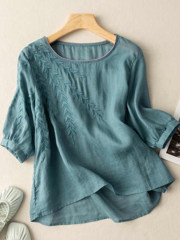 Effortlessly Elegant Shirt with a Timeless Design