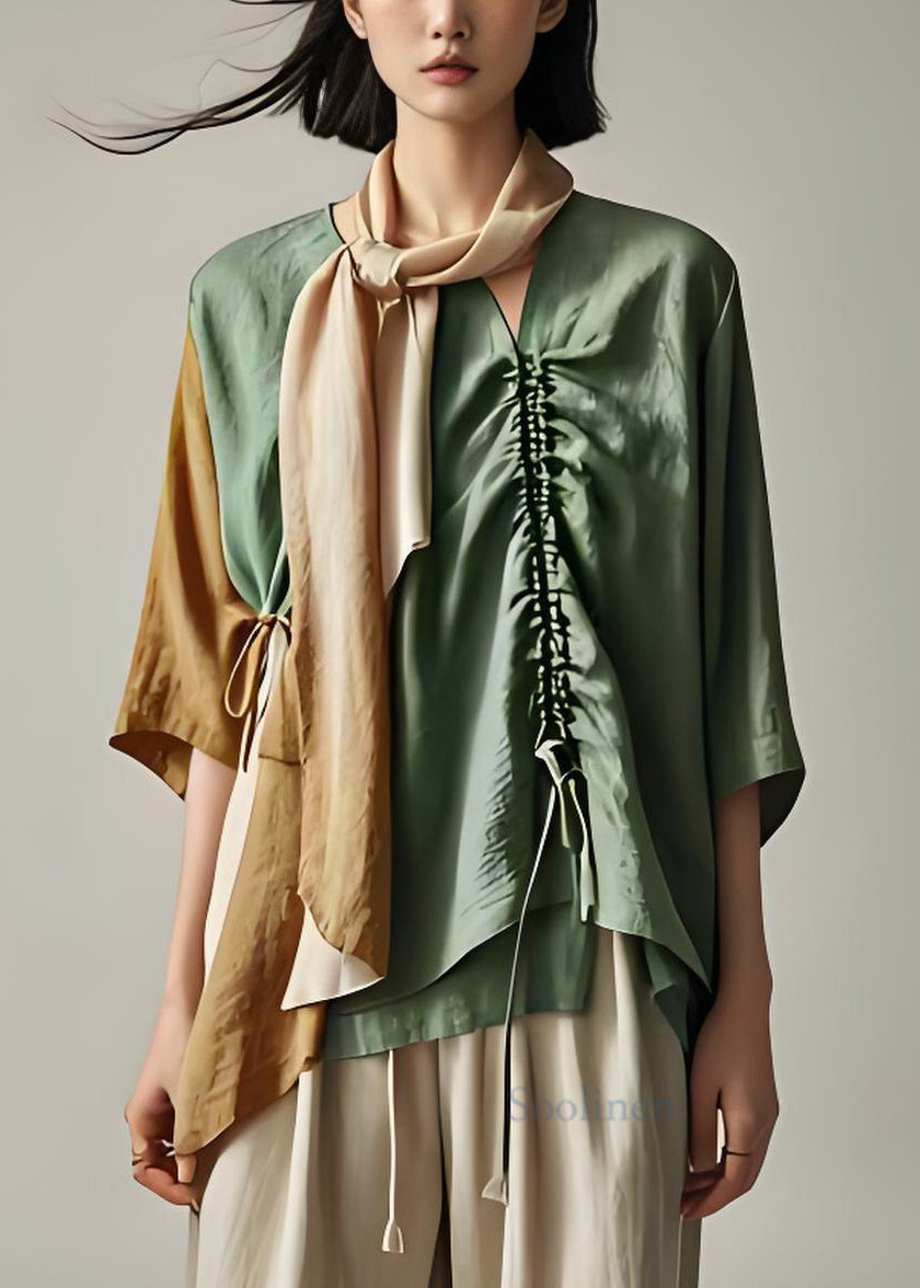 Effortlessly Elegant Top with a Timeless Design