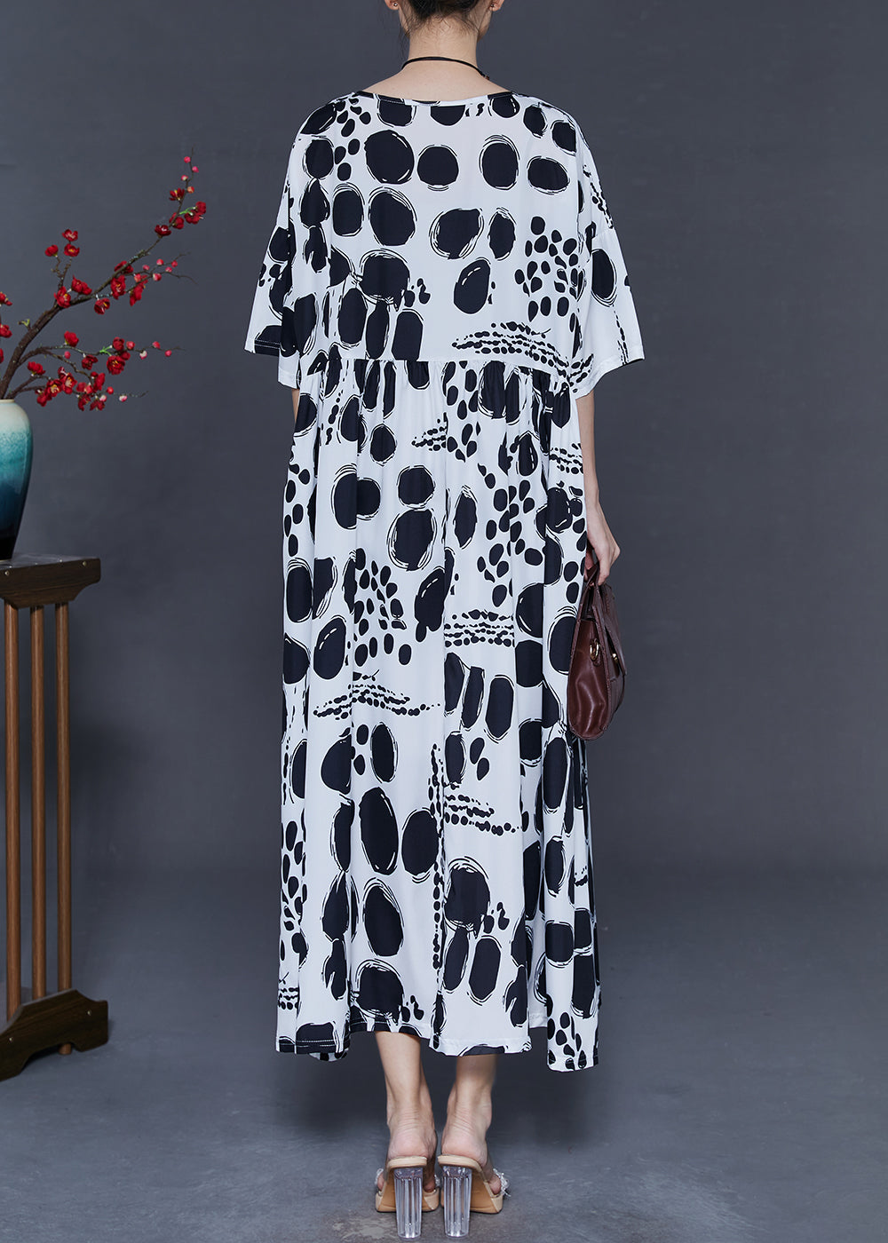 Classic Vintage & Enduringly Stylish Dress
