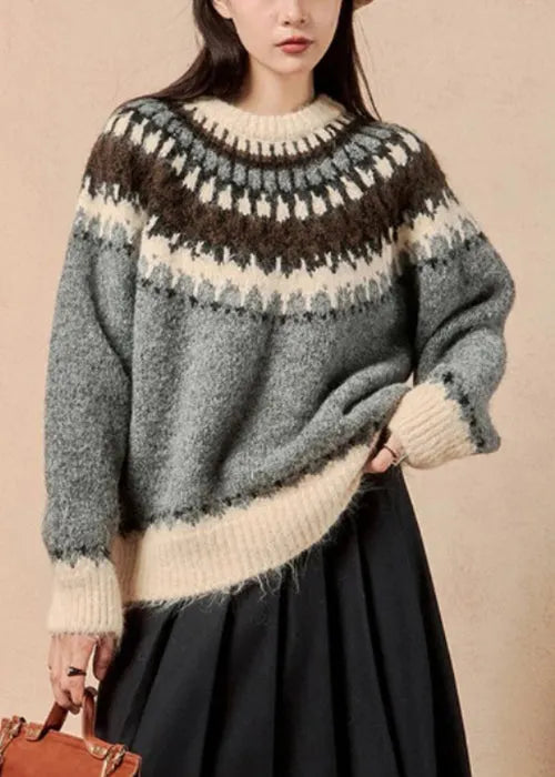 Gracefully Styled Sweater for Any Occasion