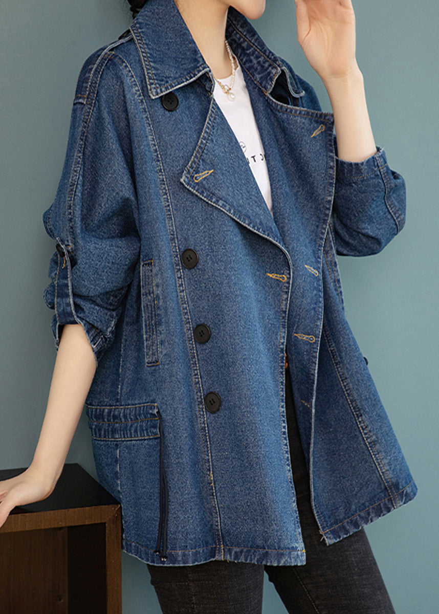 Gracefully Styled Coat for Any Occasion