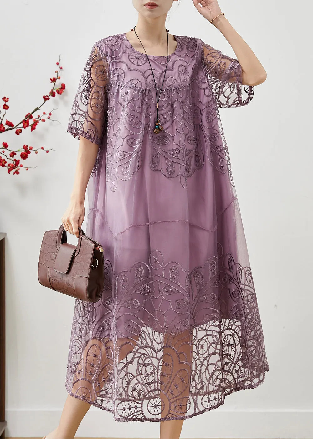 Effortlessly Elegant Dress with a Timeless Design