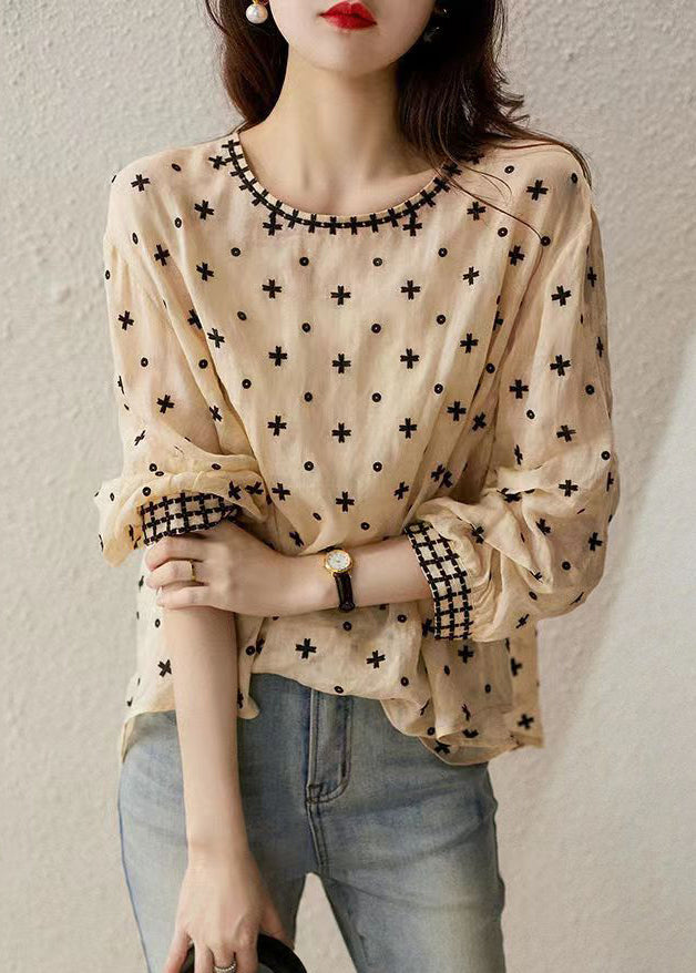 Classic Vintage Shirt with a Flattering Fit