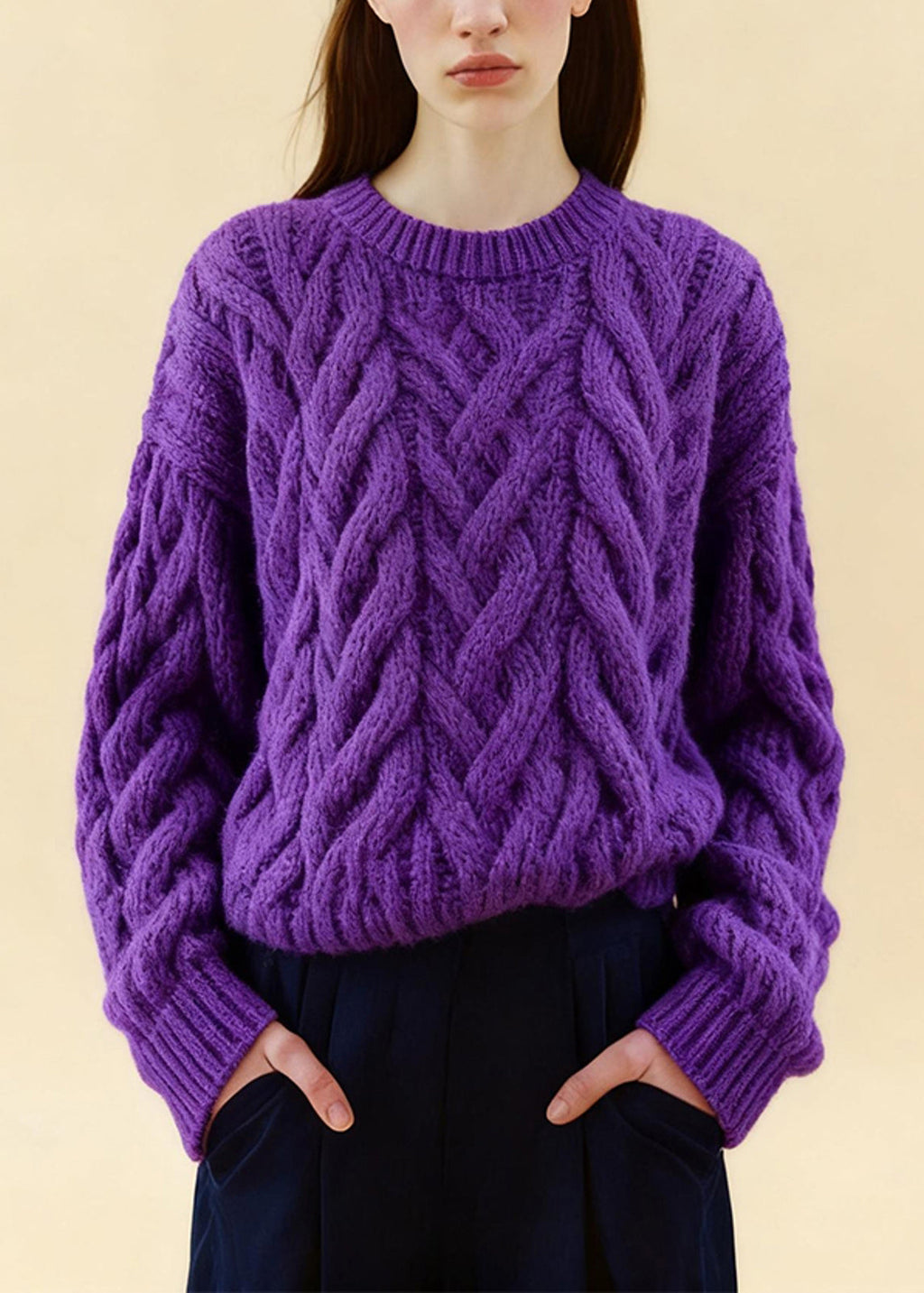 Well Tailored Sweater with a Graceful Silhouette