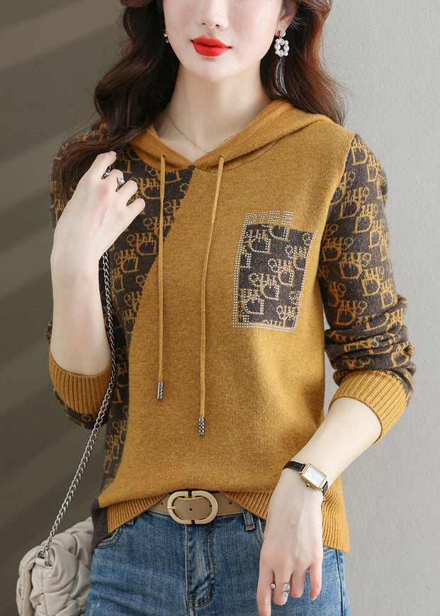 Effortlessly Elegant Sweater with a Timeless Design